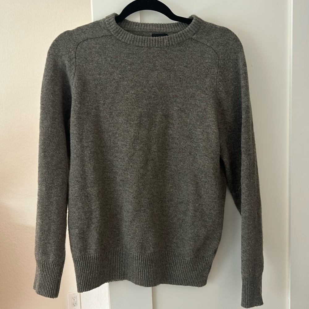 Lambs wool sweater